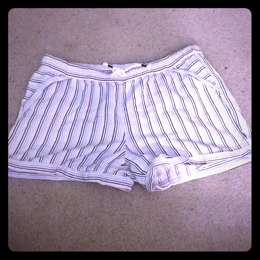 Striped Puffed Shorts